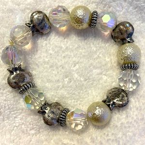 New sterling silver bracelet w/ crystal &silver balls and beads on stretch cord